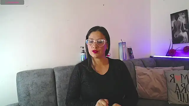 Snapshot of Alana_steel_1 chatting on 03-03-26, 07:31 Alana steel 1 online show from 03-03-26, 07:31