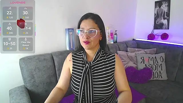 Snapshot of Alana_steel_1 chatting on 03-06-26, 07:32 Alana steel 1 online show from 03-06-26, 07:32