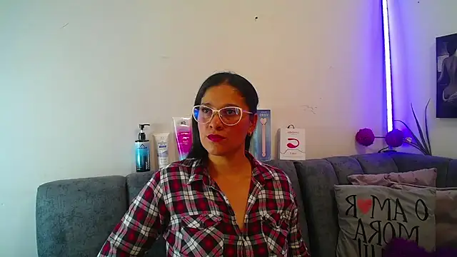 Alana steel 1 online show from 03-24-26, 07:41