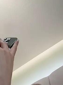 Snapshot of Chloemillerrxx chatting on 09-11-25, 11:54 Chloemillerrxx online show from 09-11-25, 11:54