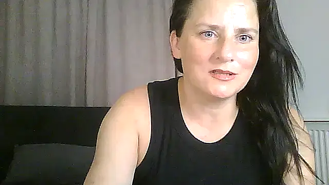RachVanXX online show from 07-10-26, 09:17