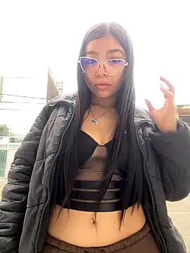 Maddy Piink online show from 12-21-25, 08:38