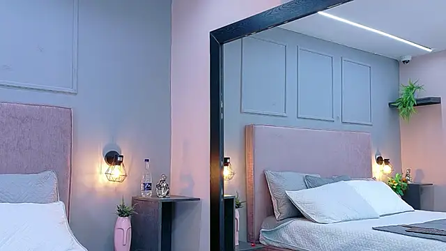 Camila Hill  online show from 04-23-26, 02:30