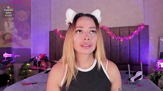 LanaMills  online show from 05-22-26, 03:13