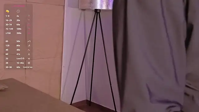 HannahMontgomery online show from 04-07-26, 04:18