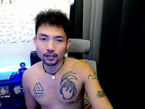 Snapshot of Thefriskyasian chatting on 10-07-25, 05:26 Thefriskyasian online show from 10-07-25, 05:26