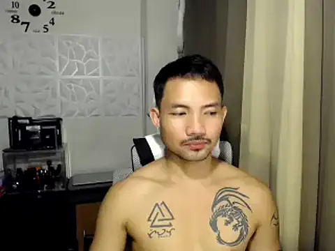 Snapshot of Thefriskyasian chatting on 01-09-26, 01:58 Thefriskyasian online show from 01-09-26, 01:58