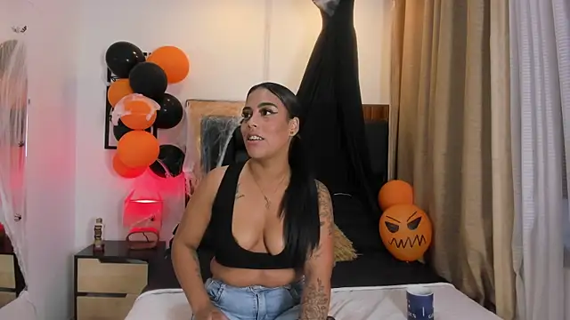 GiorgineTaylor online show from 10-27-25, 11:03