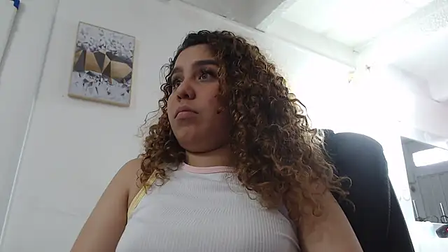 GiorgineTaylor online show from 12-16-25, 07:19