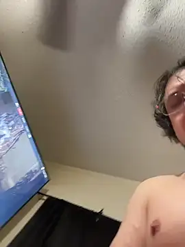 Hubby And Wifeyy online show from 11-25-25, 08:58