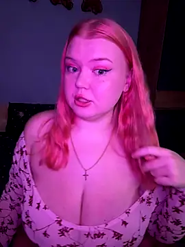 Snapshot of _Adele_Moor_ chatting on 10-31-25, 03:24  Adele Moor  online show from 10-31-25, 03:24