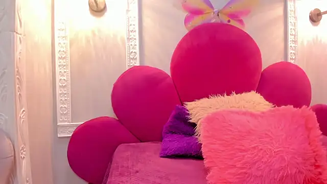 Snapshot of Saammy_17 chatting on 11-01-25, 08:33 Saammy 17 online show from 11-01-25, 08:33