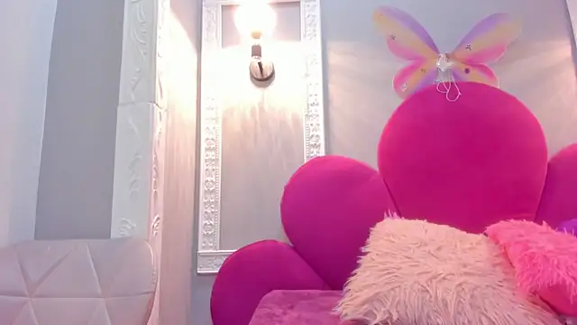 Snapshot of Saammy_17 chatting on 11-13-25, 08:30 Saammy 17 online show from 11-13-25, 08:30