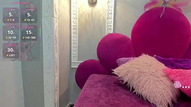 Snapshot of Saammy_17 chatting on 11-20-25, 08:30 Saammy 17 online show from 11-20-25, 08:30