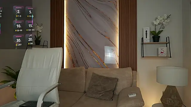 MilaCrave online show from 11-08-25, 11:43