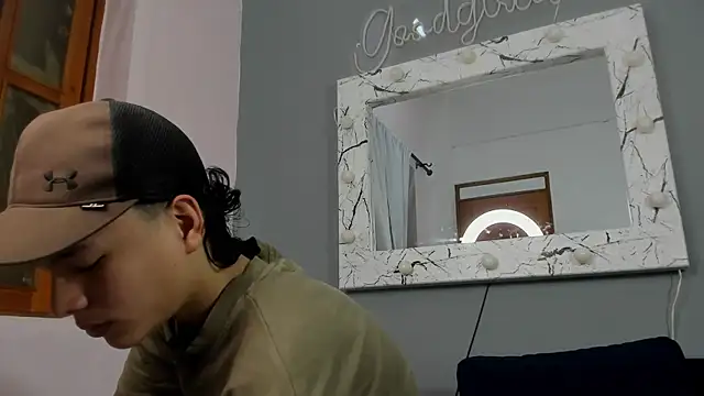 Snapshot of camillo_virgil chatting on 09-14-25, 10:47 camillo virgil online show from 09-14-25, 10:47