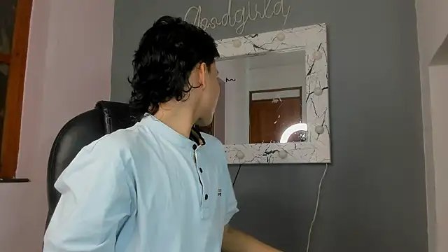 Snapshot of camillo_virgil chatting on 10-07-25, 10:56 camillo virgil online show from 10-07-25, 10:56
