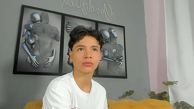 Snapshot of camillo_virgil chatting on 11-01-25, 10:50 camillo virgil online show from 11-01-25, 10:50