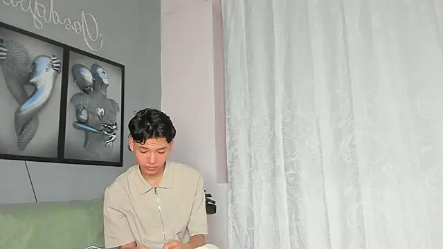 Snapshot of camillo_virgil chatting on 11-12-25, 10:48 camillo virgil online show from 11-12-25, 10:48