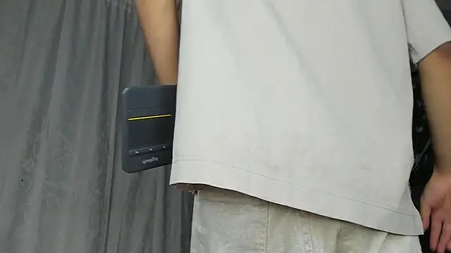 Snapshot of camillo_virgil chatting on 12-15-25, 11:14 camillo virgil online show from 12-15-25, 11:14