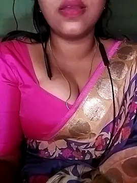 Snapshot of Dimplegirl chatting on 10-29-25, 05:36 Dimplegirl online show from 10-29-25, 05:36