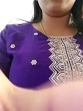 Snapshot of Dimplegirl chatting on 10-30-25, 06:15 Dimplegirl online show from 10-30-25, 06:15