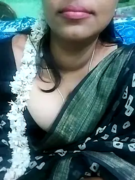 Snapshot of Dimplegirl chatting on 11-08-25, 06:07 Dimplegirl online show from 11-08-25, 06:07