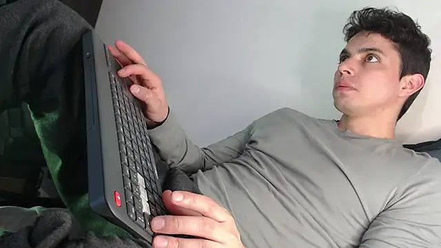 Snapshot of yourfavoriteboy__ chatting on 01-05-26, 09:07 yourfavoriteboy online show from 01-05-26, 09:07