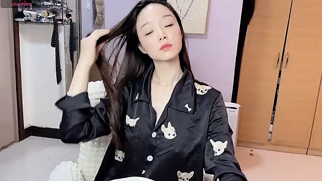 Y2Luvk online show from 11-04-25, 09:25