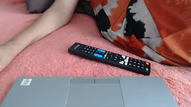 Eroticdollxx3 online show from 11-04-25, 08:02