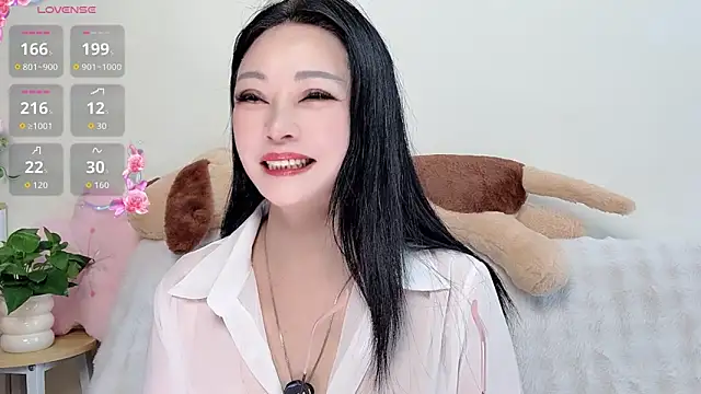 Snapshot of Hua_Hua_0 chatting on 09-27-25, 01:43 Hua Hua 0 online show from 09-27-25, 01:43