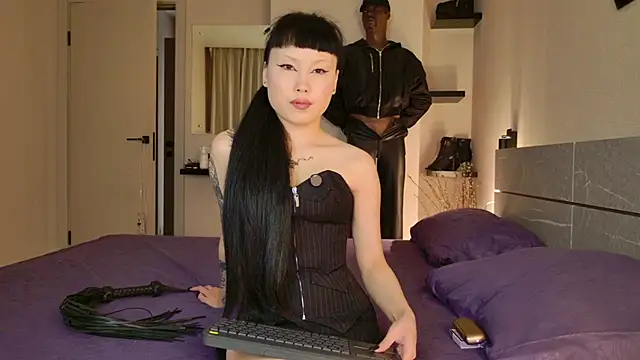 Snapshot of PurpleD1va chatting on 09-29-25, 02:44 PurpleD1va online show from 09-29-25, 02:44