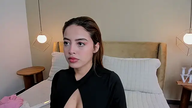 Snapshot of ArianaSilva_ chatting on 09-19-25, 11:55 ArianaSilva  online show from 09-19-25, 11:55
