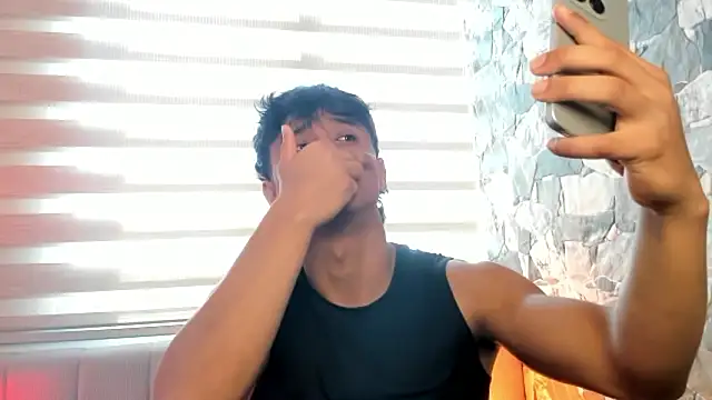 ZYZZ1312 online show from 03-06-26, 07:21