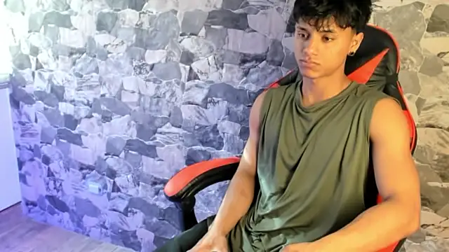 Snapshot of ZYZZ1312 chatting on 07-18-26, 08:34 ZYZZ1312 online show from 07-18-26, 08:34