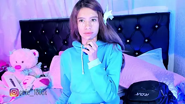 Sofiia cute  online show from 11-18-25, 03:34