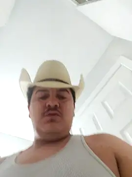 Snapshot of Biglou97 chatting on 02-08-26, 01:14 Biglou97 online show from 02-08-26, 01:14