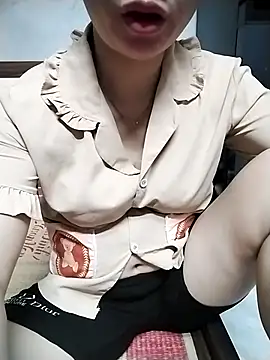 Snapshot of Mie_rose chatting on 09-12-25, 02:33 Mie rose online show from 09-12-25, 02:33