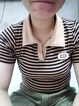 Snapshot of Mie_rose chatting on 11-01-25, 07:43 Mie rose online show from 11-01-25, 07:43