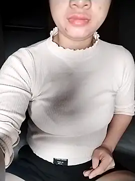 Snapshot of Mie_rose chatting on 11-01-25, 10:56 Mie rose online show from 11-01-25, 10:56