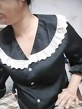 Snapshot of Mie_rose chatting on 11-04-25, 01:10 Mie rose online show from 11-04-25, 01:10