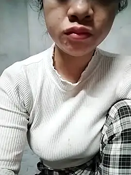 Mie rose online show from 02-18-26, 08:32