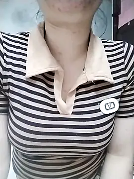 Mie rose online show from 03-24-26, 12:54