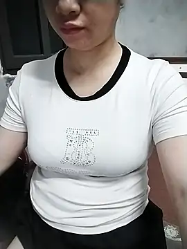 Mie rose online show from 04-23-26, 01:29