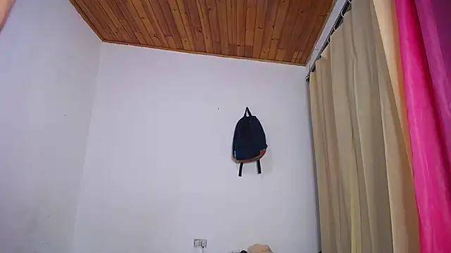 Olliver Twink online show from 09-12-25, 11:37