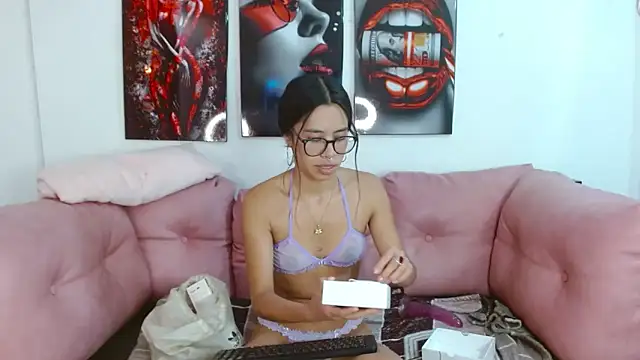 Miahotcs1 online show from 11-07-25, 01:55