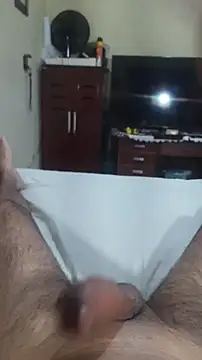 Snapshot of Marcelo491c chatting on 07-06-26, 04:53 Marcelo491c online show from 07-06-26, 04:53