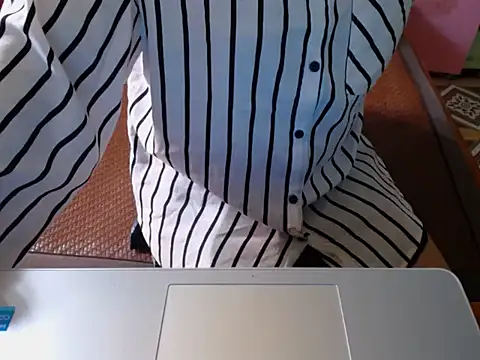 Snapshot of ahoa_Tk chatting on 11-12-25, 05:52 ahoa Tk online show from 11-12-25, 05:52