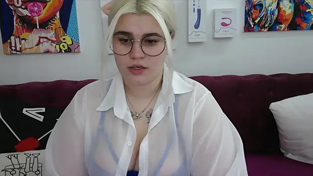 Snapshot of Amber_Monro chatting on 10-03-25, 01:35 Amber Monro online show from 10-03-25, 01:35