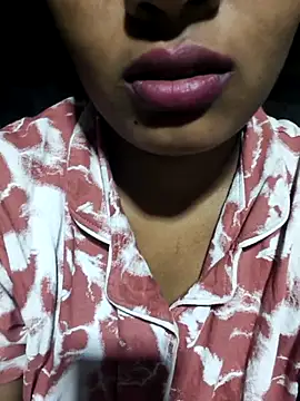 Snapshot of srav43 chatting on 02-18-26, 03:24 srav43 online show from 02-18-26, 03:24